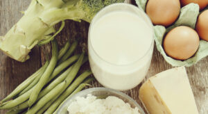 Sütteki̇ Kalsi̇yum : Sağlık İçi̇n Şart mı, Yoksa Seçi̇m Mi? 1 sutteki-kalsiyum